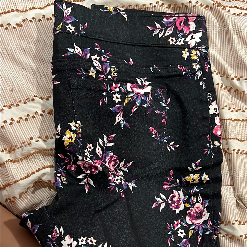 The Pioneer Woman Black Floral Straight Leg Jeans